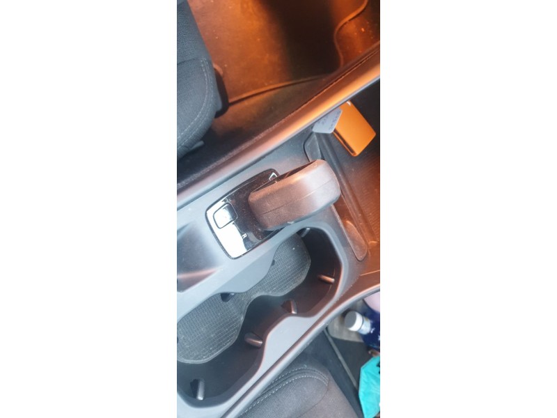 Recambio de palanca cambio para volvo xc 40 essential 2wd referencia OEM IAM 31492677  
