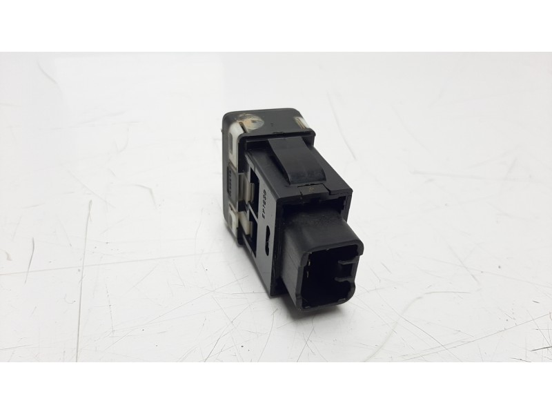 Recambio de interruptor para suzuki vitara 1.6 ddis turbodiesel cat referencia OEM IAM 5Y16SD  