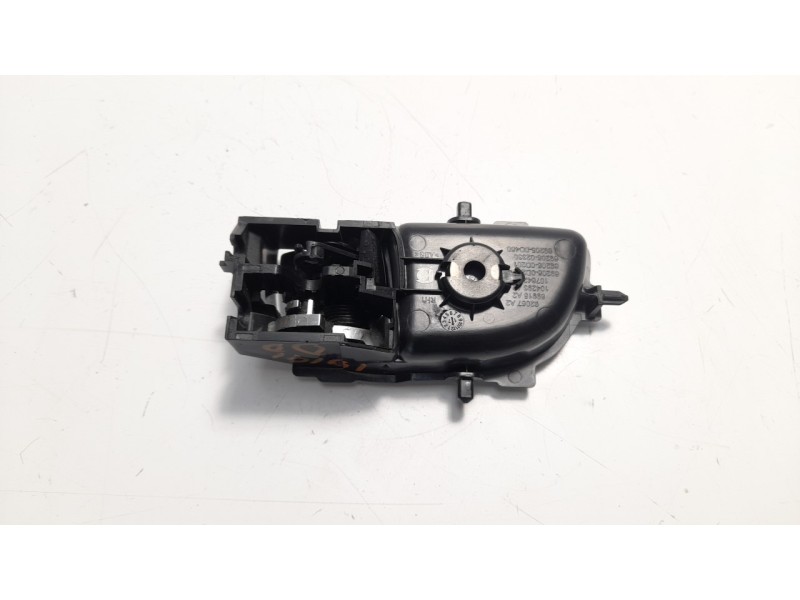 Recambio de maneta interior delantera derecha para toyota yaris hsd active referencia OEM IAM 692050D271  