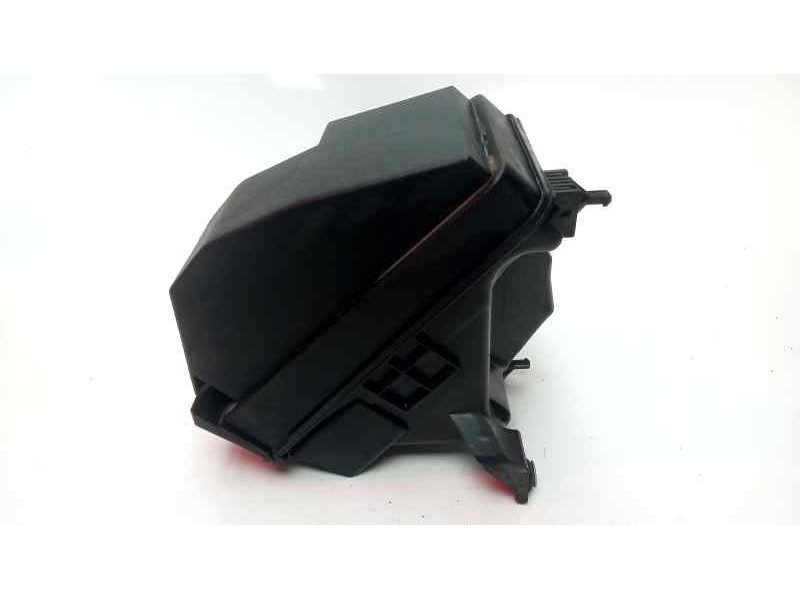 Recambio de filtro aire para hyundai tucson kosmo bluedrive 2wd referencia OEM IAM 28110D3100  