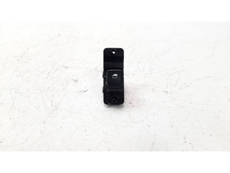 Recambio de mando elevalunas trasero derecho para kia rio (yb) 1.0 tgdi cat referencia OEM IAM 4D65251000  