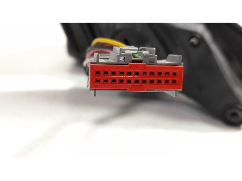 Recambio de retrovisor izquierdo para jaguar xf 3.0 v6 diesel luxury referencia OEM IAM X2502011MY  