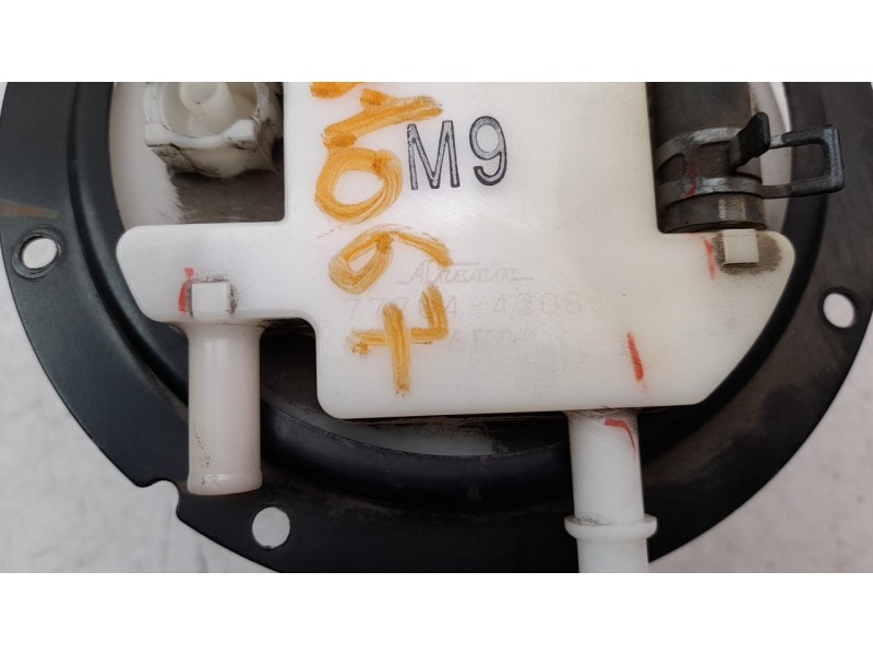 Recambio de bomba combustible para lexus nx 2.5 16v cat (híbrido) referencia OEM IAM 7770442080  
