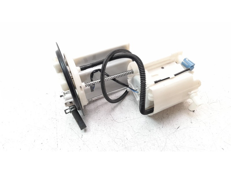 Recambio de bomba combustible para lexus nx 2.5 16v cat (híbrido) referencia OEM IAM 7770442080  