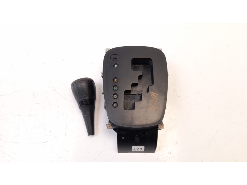 Recambio de pomo palanca cambio para toyota yaris hsd active referencia OEM IAM 3592152270  