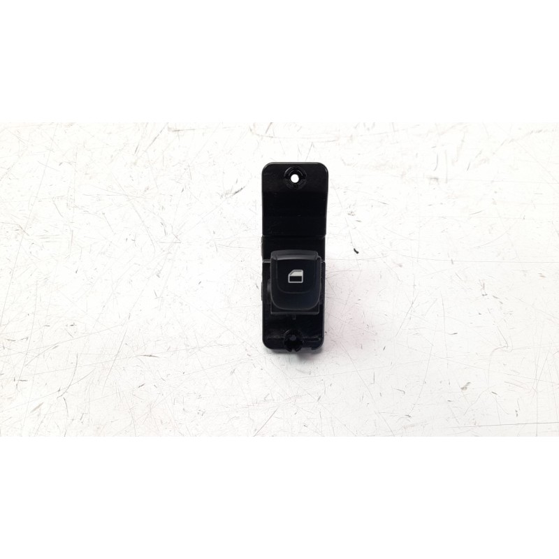 Recambio de mando elevalunas trasero izquierdo para kia rio (yb) 1.0 tgdi cat referencia OEM IAM 4D65201000  