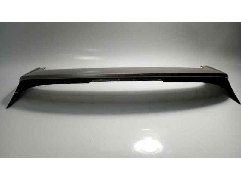 Recambio de aleron trasero para hyundai tucson kosmo bluedrive 2wd referencia OEM IAM 87211D7200  