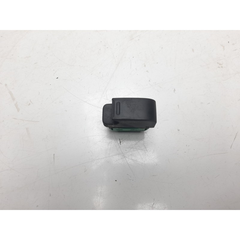 Recambio de mando elevalunas delantero izquierdo para toyota aygo (kgb/wnb) 1.0 cat referencia OEM IAM 646100HC1CA  