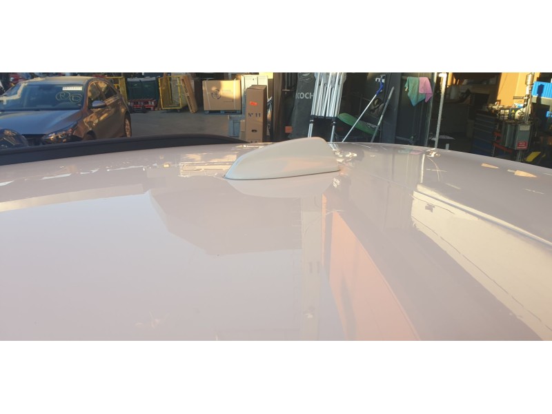 Recambio de antena para volvo xc 40 essential 2wd referencia OEM IAM 31438104  