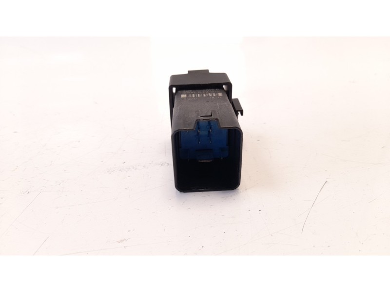 Recambio de caja precalentamiento para volkswagen polo (6c1) 1.4 tdi referencia OEM IAM 04B907281  