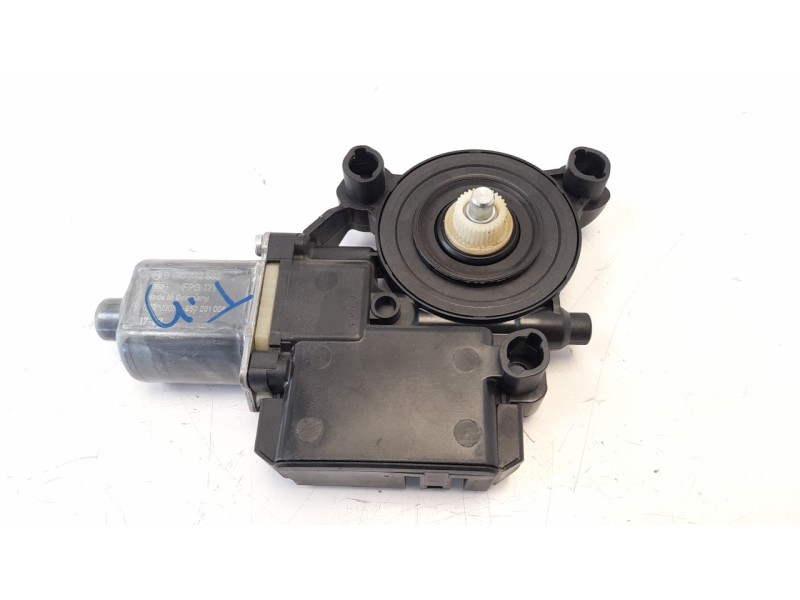Recambio de motor elevalunas trasero derecho para volkswagen polo (6c1) 1.4 tdi referencia OEM IAM 6R0959812AA 0130822533 