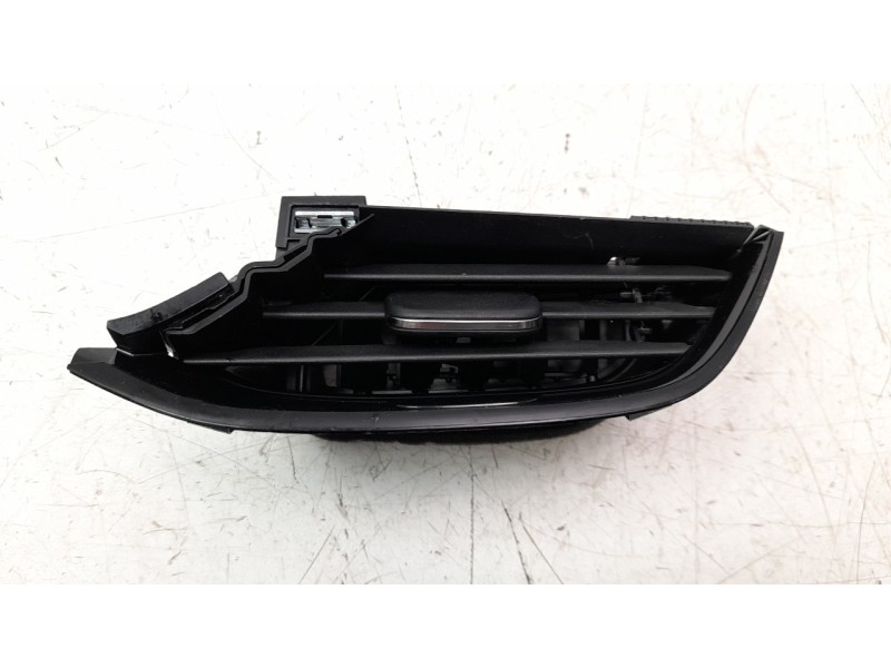 Recambio de rejilla aireadora para opel corsa f 1.2 referencia OEM IAM 98296386XU  