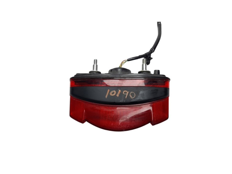 Recambio de piloto trasero central para honda cbr 650ra rh02 / 1 / 1 referencia OEM IAM 33701MKND51  