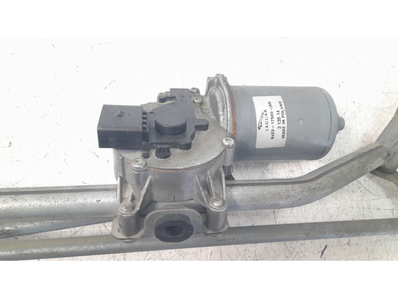 Recambio de motor limpia delantero para jaguar xf 3.0 v6 diesel luxury referencia OEM IAM 8X2317500AD  