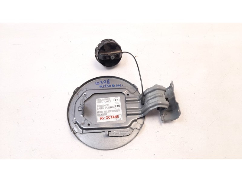 Recambio de tapa exterior combustible para mitsubishi space star (a00) 1.2 referencia OEM IAM 5940A195  