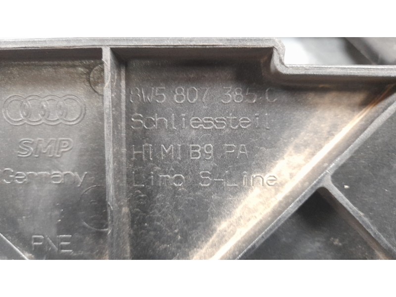 Recambio de molduras traseras para audi a4 berlina (8wc) 35 tdi s line referencia OEM IAM 8W5807385C  