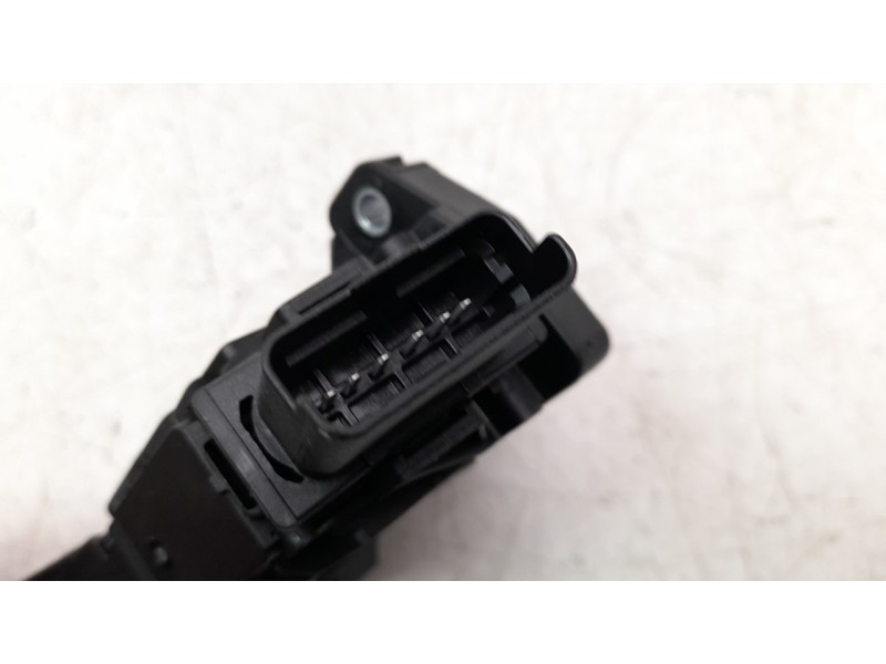 Recambio de potenciometro pedal para opel corsa f 1.2 referencia OEM IAM 9837891880  