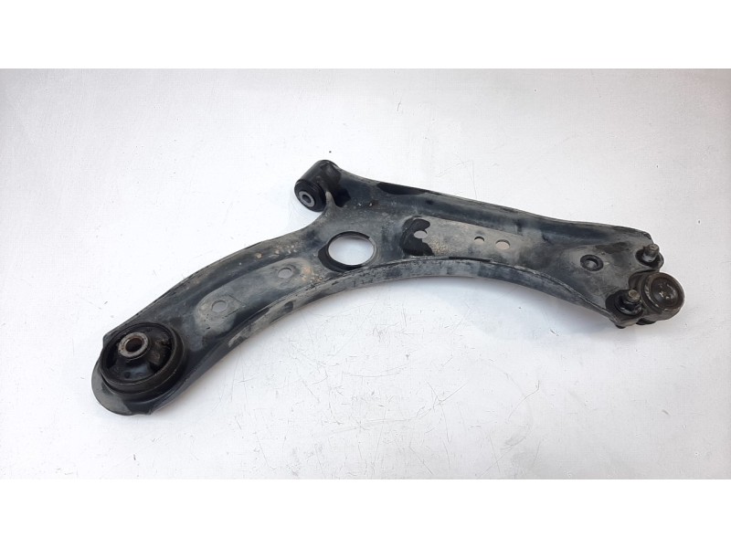 Recambio de brazo suspension inferior delantero izquierdo para hyundai kona 1.0 tgdi cat referencia OEM IAM 54500J9000  