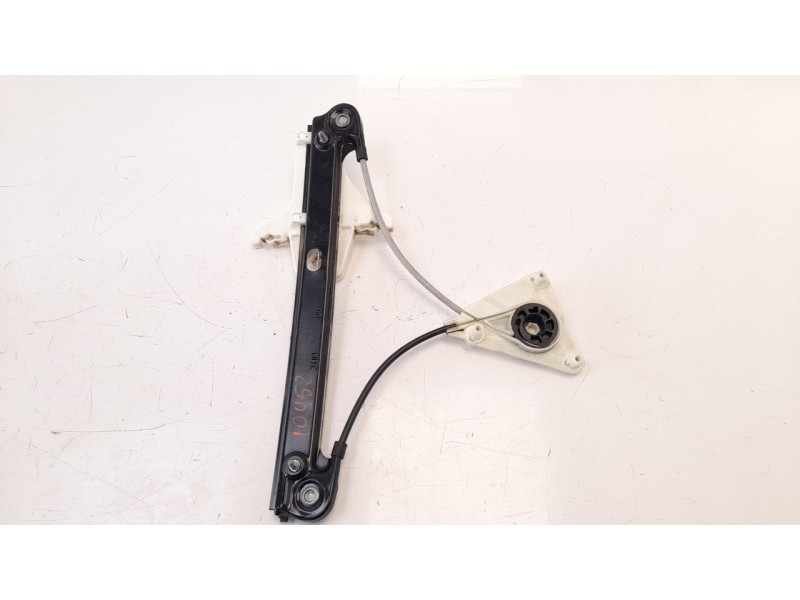 Recambio de elevalunas trasero derecho para volkswagen polo (6c1) 1.4 tdi referencia OEM IAM 6R4839462G 106234721 113862