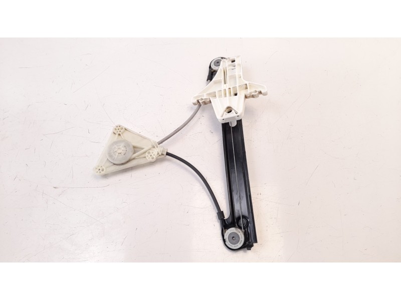 Recambio de elevalunas trasero derecho para volkswagen polo (6c1) 1.4 tdi referencia OEM IAM 6R4839462G 106234721 113862