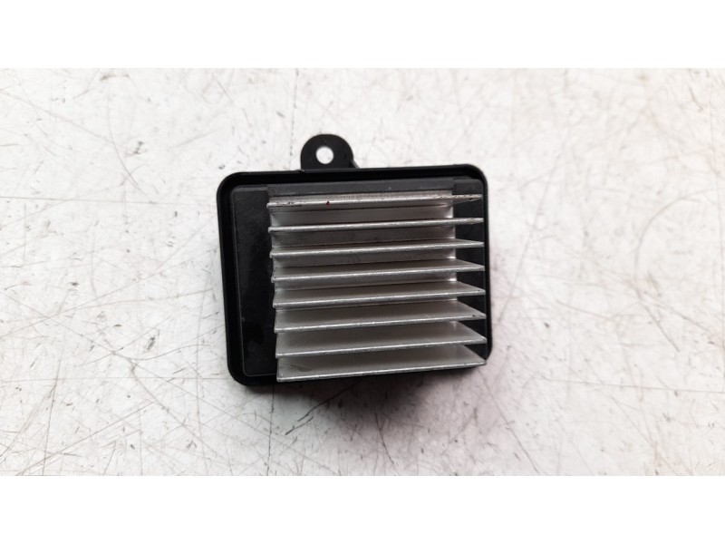 Recambio de resistencia calefaccion para opel corsa f 1.2 referencia OEM IAM 7015011004  