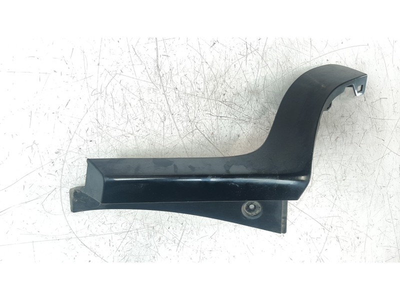 Recambio de moldura para kia niro referencia OEM IAM 87372G5000  