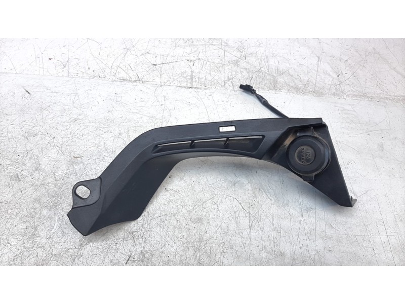 Recambio de moldura para honda cb 500x referencia OEM IAM 64280MKPJ80  