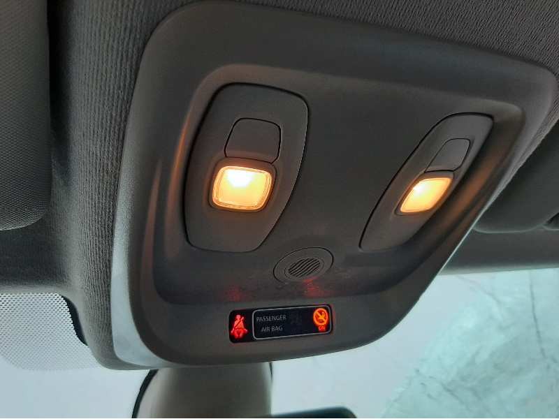 Recambio de luz interior para renault clio iv limited referencia OEM IAM 264300007R  