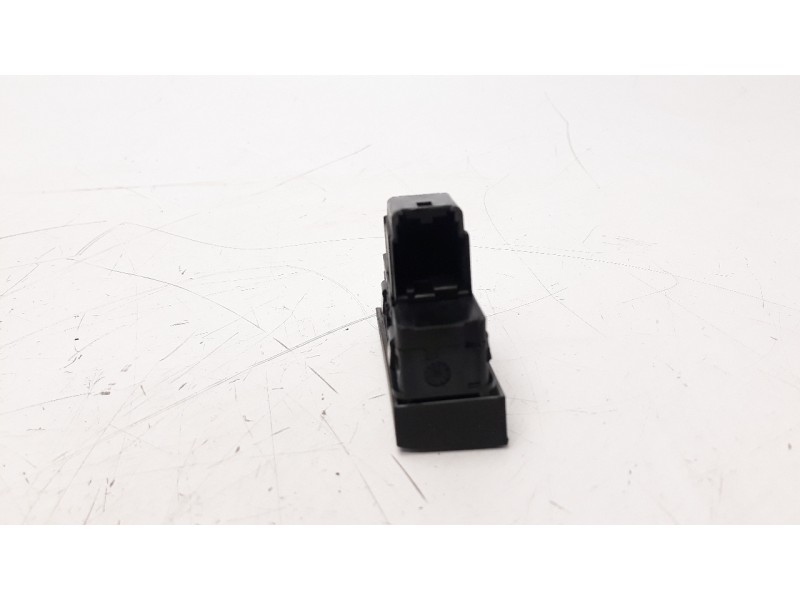Recambio de interruptor para opel insignia berlina 2.0 16v cdti referencia OEM IAM 13272500  