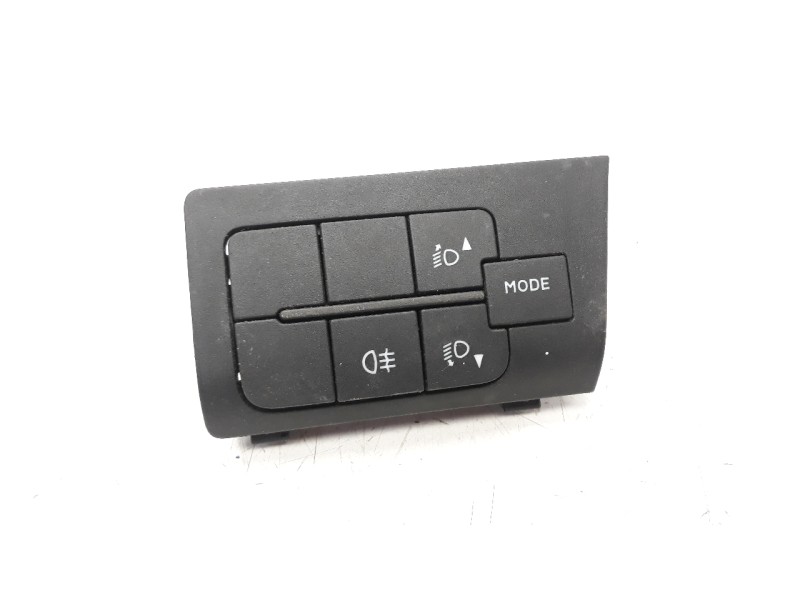 Recambio de interruptor para fiat torino r58 referencia OEM IAM 7355860830  