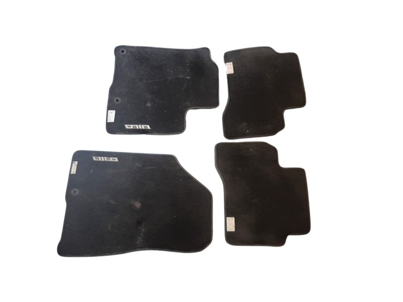Recambio de juego alfombrillas para kia niro referencia OEM IAM G5143ADE01  