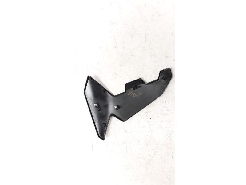 Recambio de moldura para honda cb 500x referencia OEM IAM 83620MKPJ80  