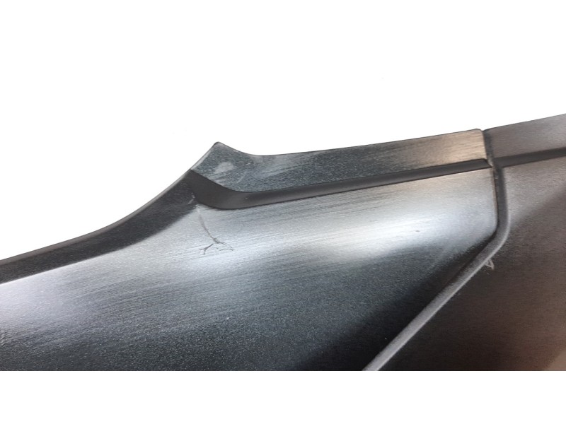 Recambio de moldura para honda cb 500x referencia OEM IAM 83611MKPJ80  