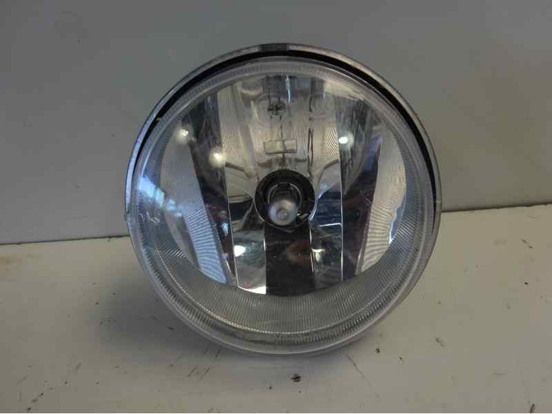 Recambio de faro antiniebla derecho para ssangyong rodius 2.0 td cat referencia OEM IAM 8320221500  