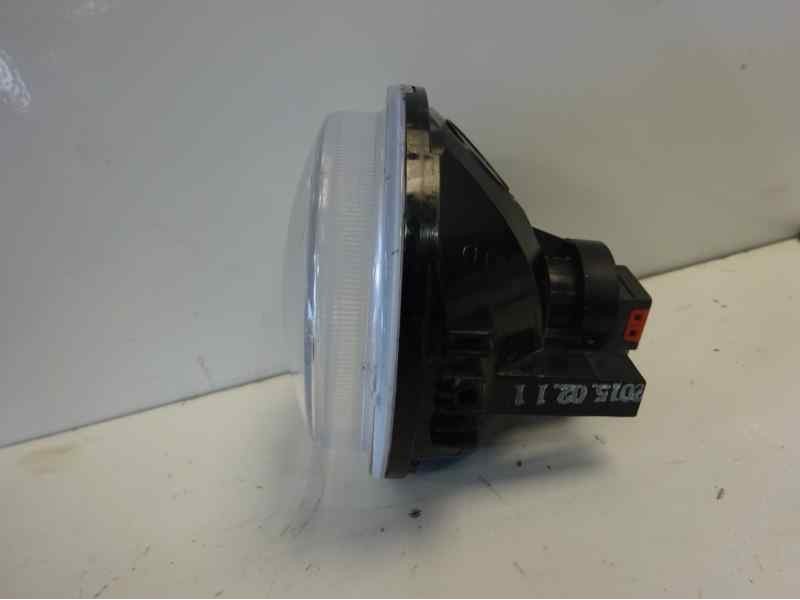 Recambio de faro antiniebla derecho para ssangyong rodius 2.0 td cat referencia OEM IAM 8320221500  