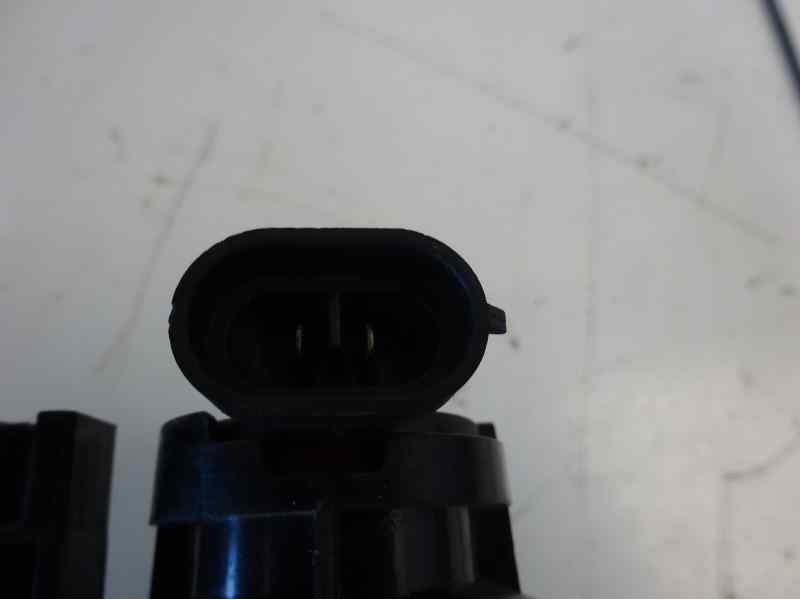 Recambio de faro antiniebla derecho para ssangyong rodius 2.0 td cat referencia OEM IAM 8320221500  
