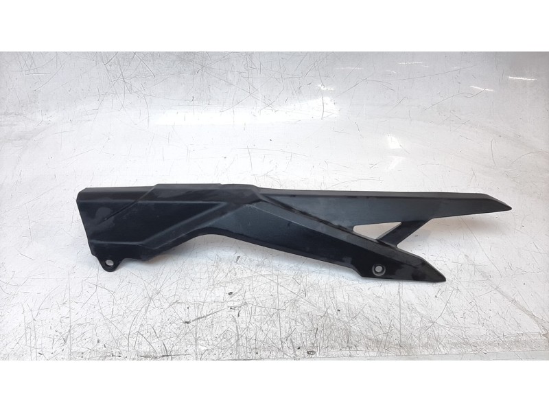 Recambio de moldura para honda cb 500x referencia OEM IAM 40510MKPDN0  