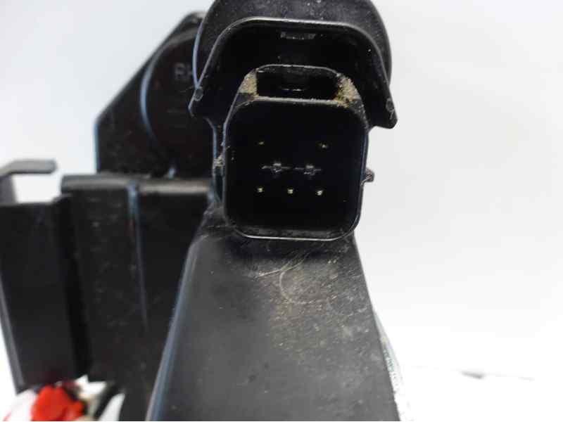 Recambio de cerradura puerta trasera derecha para ssangyong rodius 2.0 td cat referencia OEM IAM   