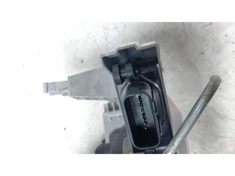 Recambio de cerradura puerta trasera derecha para hyundai kona 1.0 tgdi cat referencia OEM IAM 81420J9000  