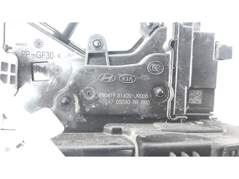 Recambio de cerradura puerta trasera derecha para hyundai kona 1.0 tgdi cat referencia OEM IAM 81420J9000  