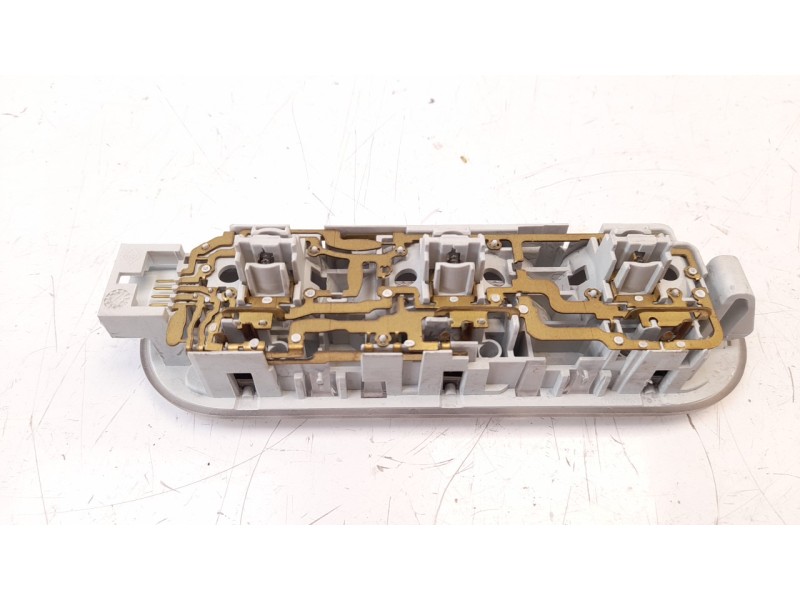 Recambio de luz interior para nissan note 1.5 dci turbodiesel cat referencia OEM IAM 8200073234  