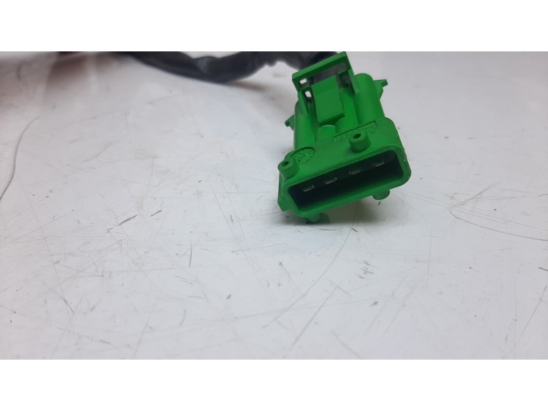 Recambio de colector escape para ktm 390 duke referencia OEM IAM 94305007031  