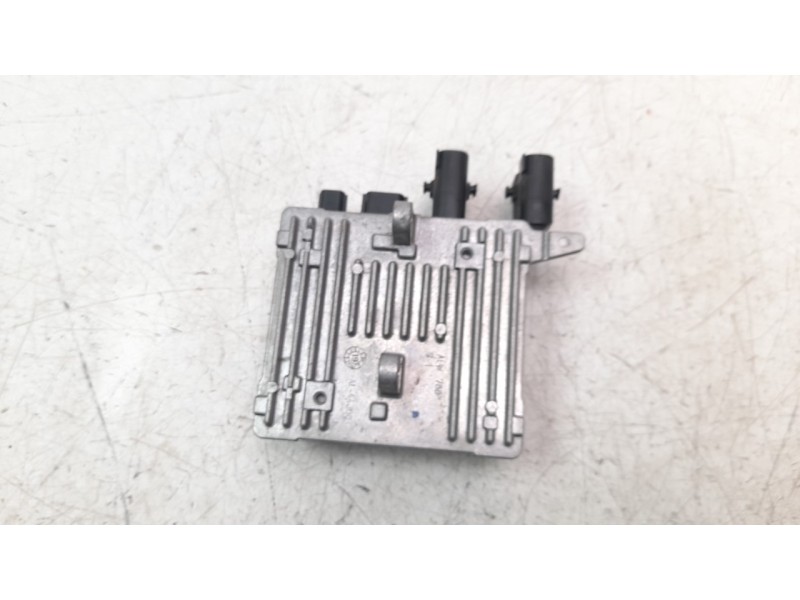 Recambio de modulo electronico para smart fortwo cabrio referencia OEM IAM 6700003893  