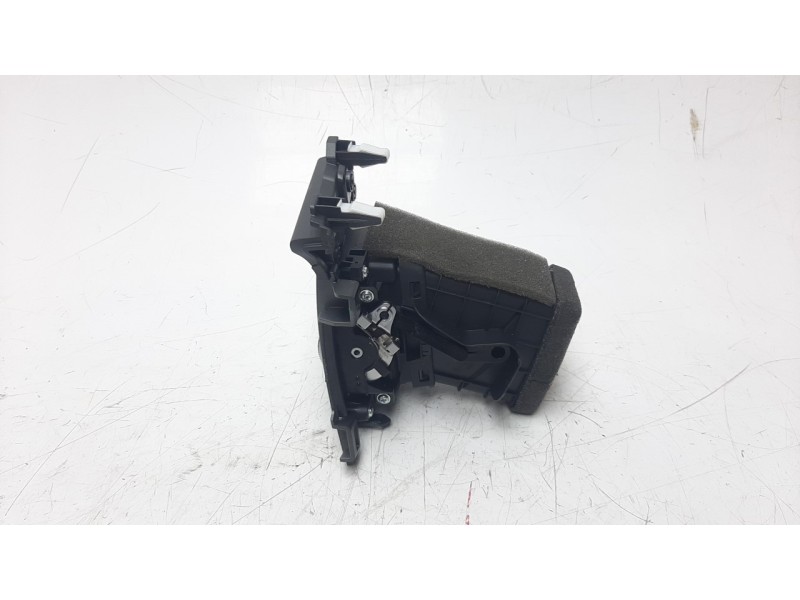 Recambio de rejilla aireadora para kia niro referencia OEM IAM 97410G5000  