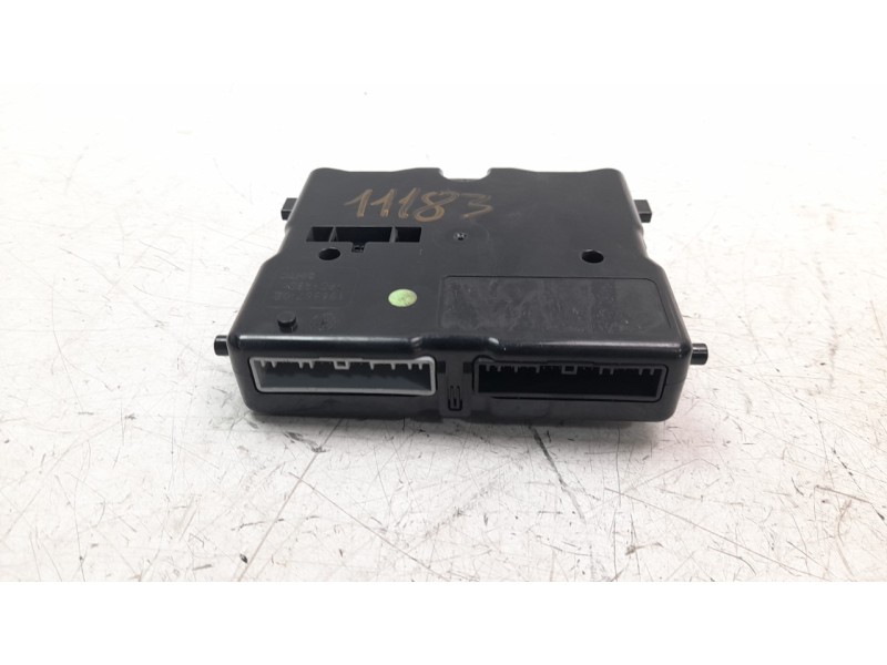 Recambio de modulo electronico para smart fortwo cabrio referencia OEM IAM 19686702  