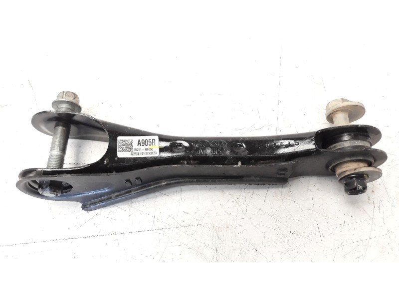 Recambio de brazo suspension superior trasero derecho para hyundai tucson referencia OEM IAM 55251N9050  