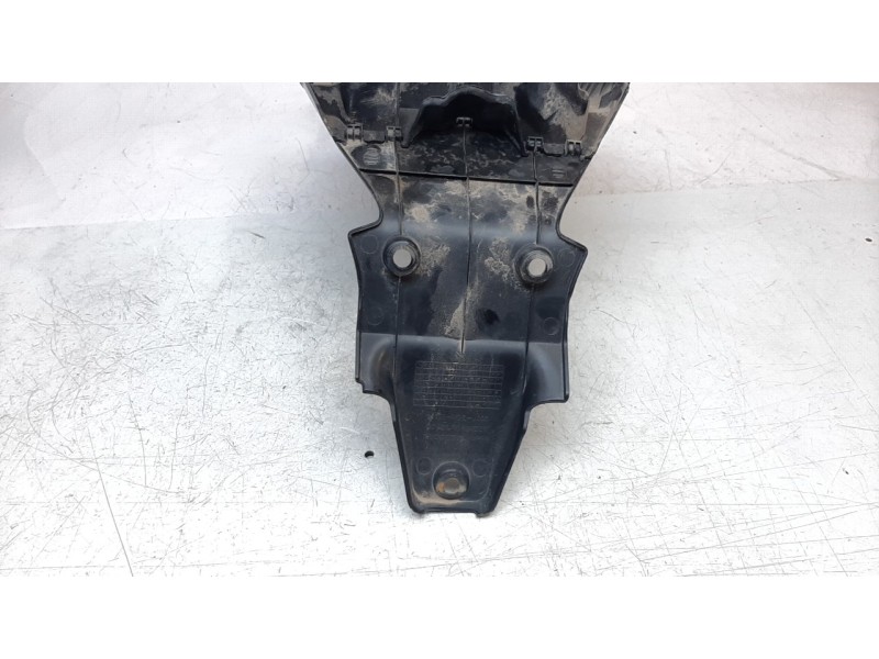 Recambio de portamatriculas para honda cb 500x referencia OEM IAM 80100MGZD01  