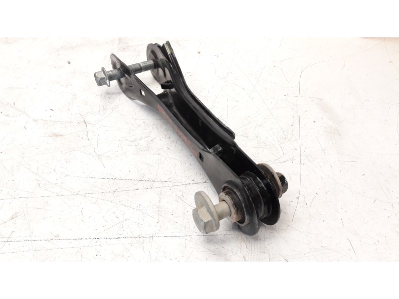 Recambio de brazo suspension superior trasero derecho para hyundai tucson referencia OEM IAM 55251N9050  