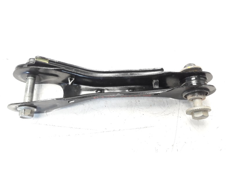 Recambio de brazo suspension superior trasero derecho para hyundai tucson referencia OEM IAM 55251N9050  