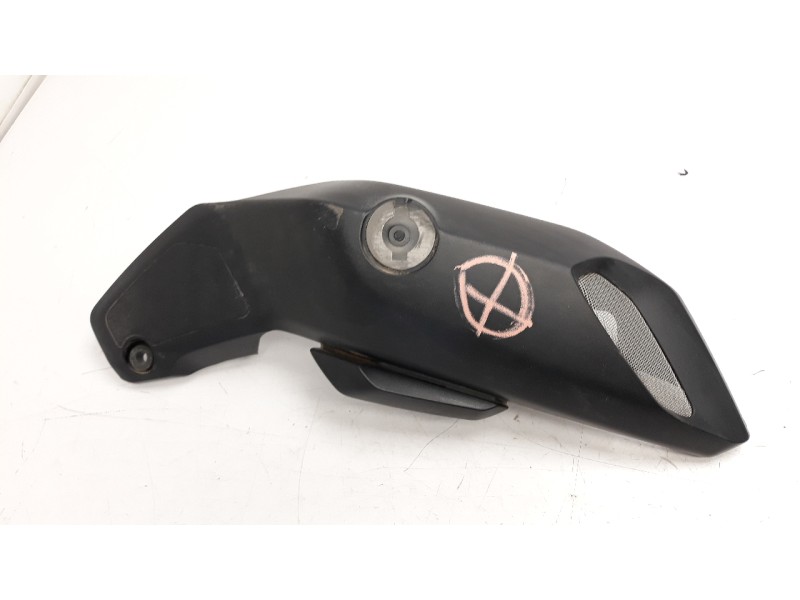 Recambio de carenado delantero derecho para yamaha mt-07 mt-07 referencia OEM IAM B4C2137X0100  